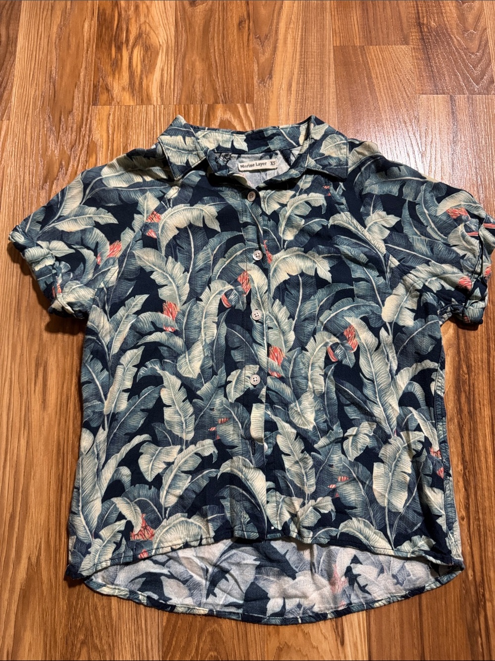 Women’s Marine Layer Button Up Tropical Shirt XS